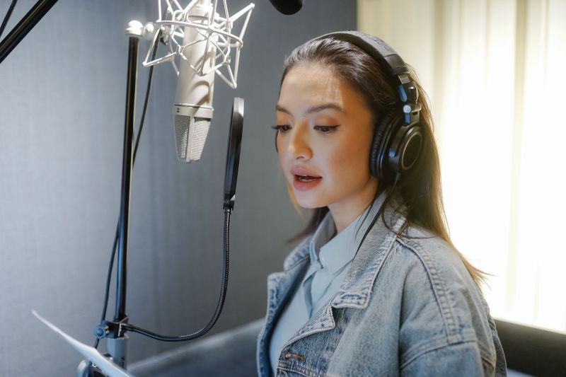 Raline Shah jadi narator di dokumenter “Eating Our Way To Extinction”
