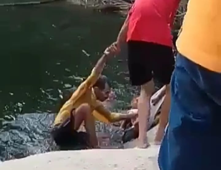 Terpeleset Saat Mengail Ikan, Bapak dan Anak Tewas Tenggelam