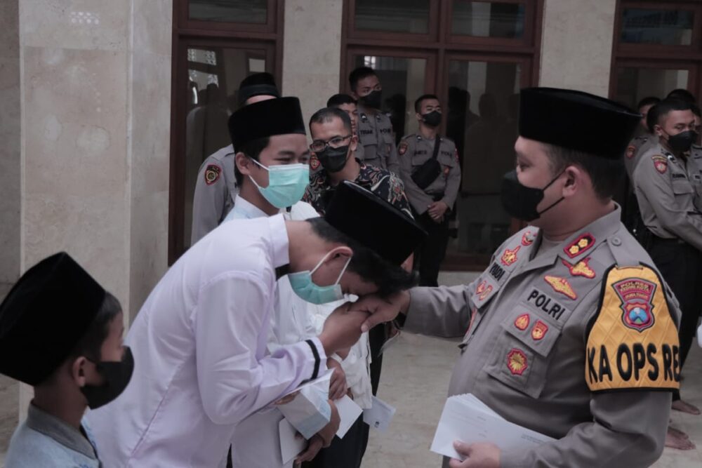 Peringati 10 Muharram Polres Kediri Kota Gelar Doa Bersama dan Santunan