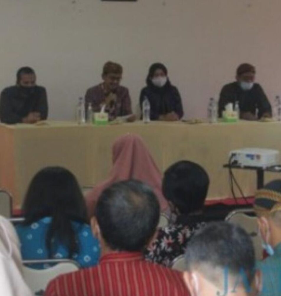 Diskominfo Kab Blitar Gelar Penguatan PPID dan Bimtek SP4N