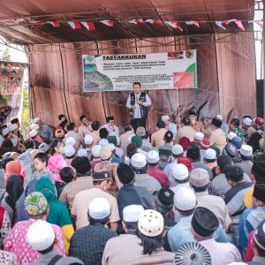 Warga Silo Jember Syukuran Miliki Jalan Desa Mulus Warga Silo Jember Syukuran Miliki Jalan Desa Mulus