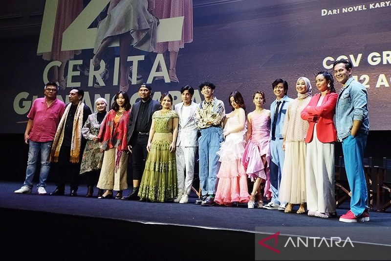 Sutradara: “12 Cerita Glen Anggara” Bukan Sekadar Film Cinta Remaja