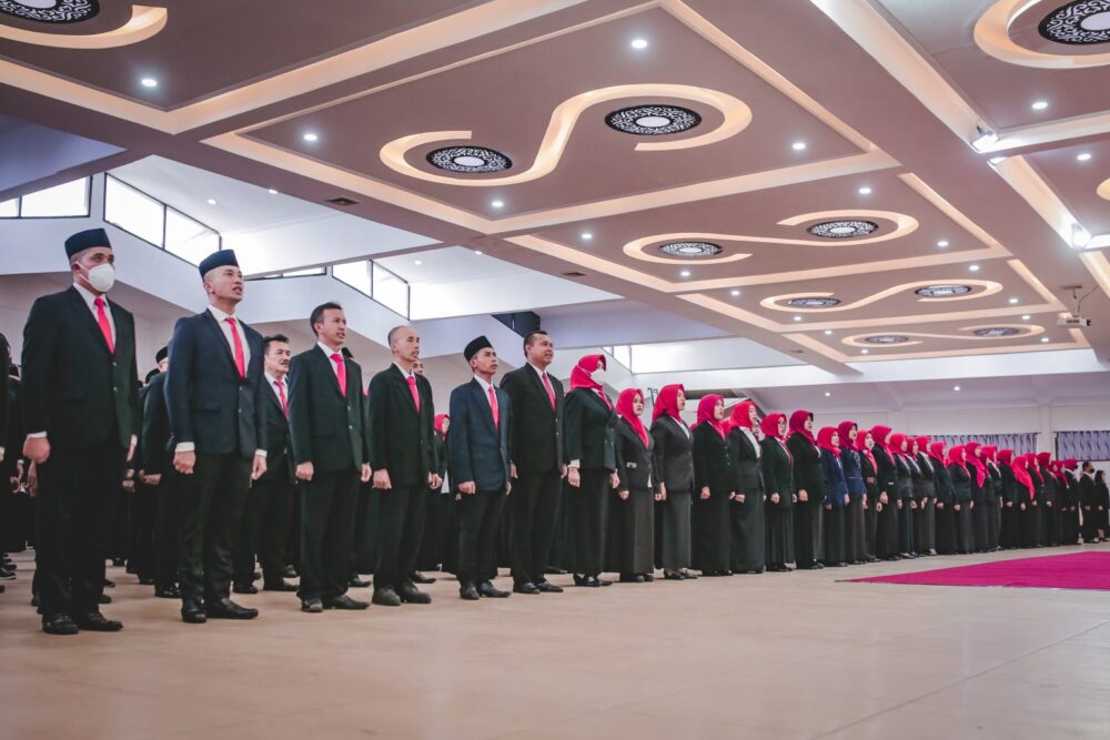 Ratusan Pejabat Dilantik, Bupati Hendy Wanti-wanti ASN tak Boleh Terlibat Politik