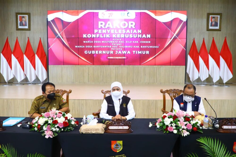 Konflik Warga Jember-Banyuwangi, Gubernur Khofifah Siapkan Solusi Permanen