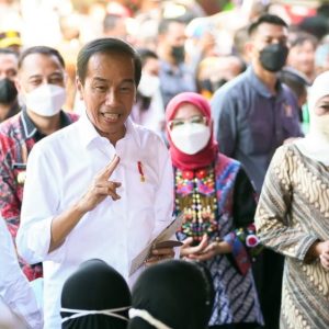 Khofifah Mengaku Progamnya Selaras Dengan Presiden Jokowi Khofifah Mengaku Progamnya Selaras Dengan Presiden Jokowi