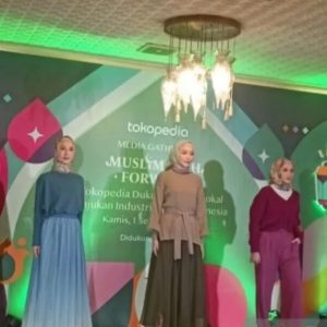Wamenparekraf: Saatnya Indonesia jadi “Trendsetter” Fesyen Muslim