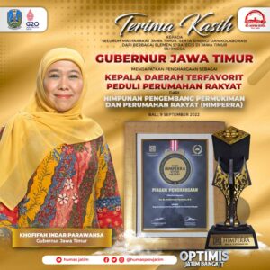 Khofifah Terima Penghargaan Kepala Daerah Terfavorit Dari Himperra Khofifah Terima Penghargaan Kepala Daerah Terfavorit Dari Himperra