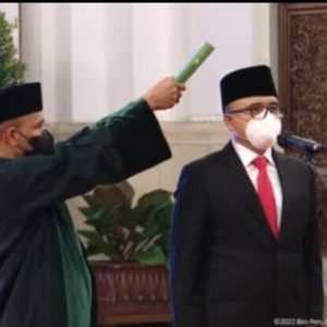 Azwar Anas Resmi Dilantik Sebagai MenPAN RB Azwar Anas Resmi Dilantik Sebagai MenPAN RB