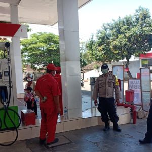 Pasca BBM Naik, Polresta Banyuwangi Siagakan Personel di SPBU