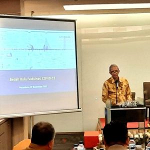 Langkah Strategis Pemerintah Diungkap Dalam Bedah Buku Vaksinasi Covid-19 Langkah Strategis Pemerintah Diungkap Dalam Bedah Buku Vaksinasi Covid-19