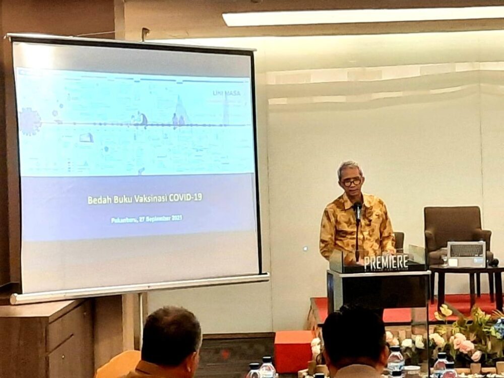 Langkah Strategis Pemerintah Diungkap Dalam Bedah Buku Vaksinasi Covid-19