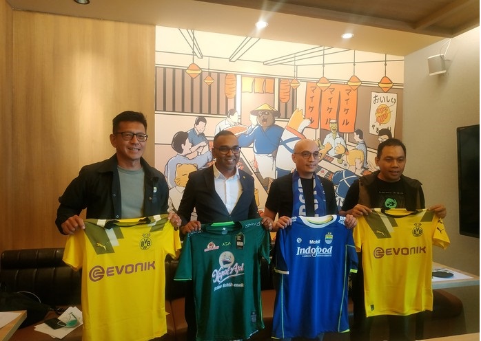 Tur ke Indonesia, Borussia Dortmund Lawan Persebaya dan Persib