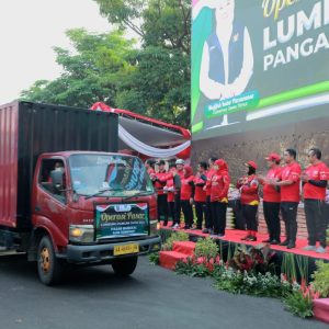 Kendalikan Inflasi, Puluhan Truk Angkut Kebutuhan Pangan Menuju 25 Titik Kendalikan Inflasi, Puluhan Truk Angkut Kebutuhan Pangan Menuju 25 Titik