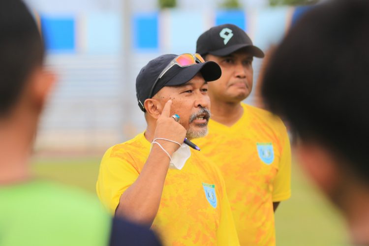 Jelang Menjamu Persikab, Persela Krisis Pemain Bertahan