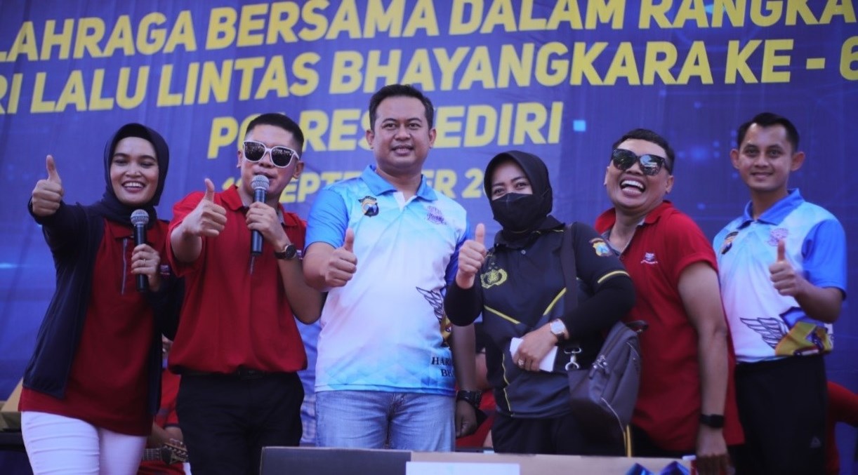 Peringati HUT Ke-67 Lalu Lintas, Polres Kediri Meriahkan Car Free Day