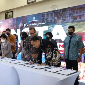 Dukung Penggunaan Produk UMKM, Pemkot Surabaya Berkolaborasi dengan 58 Hotel Dukung Penggunaan Produk UMKM, Pemkot Surabaya Berkolaborasi dengan 58 Hotel