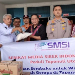 SMSI Sumatera Utara Bantu Warga Korban Gempa SMSI Sumatera Utara Bantu Warga Korban Gempa