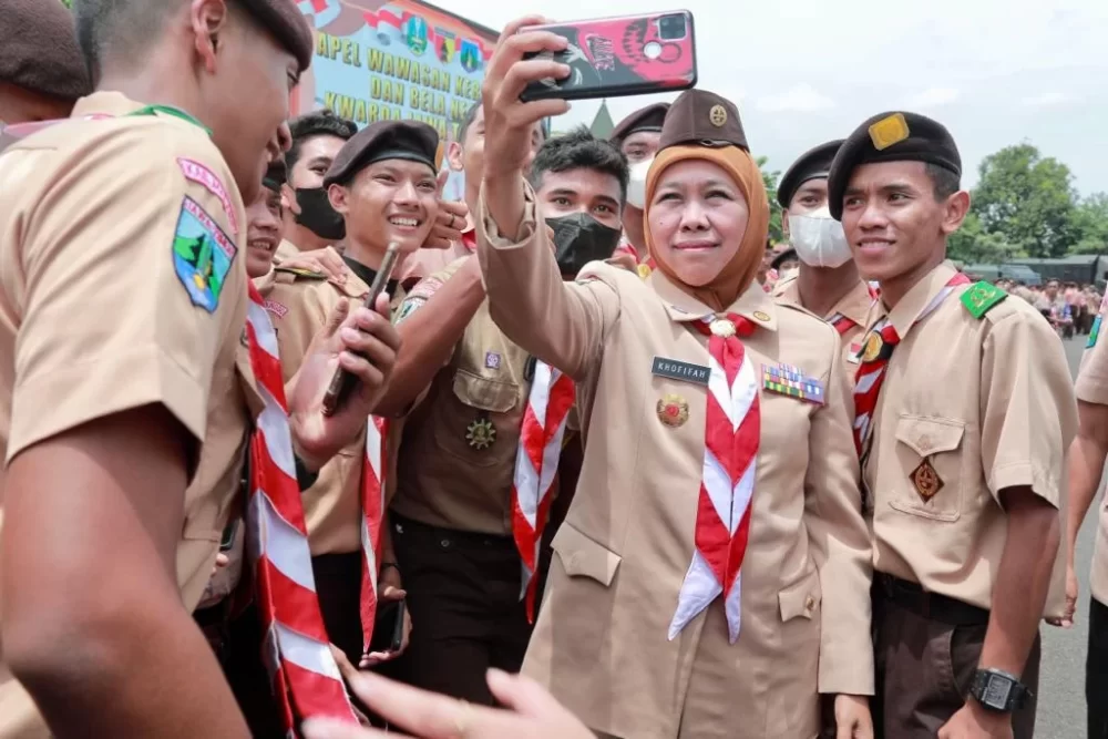 Khofifah, Anggota Pramuka AdalahGenerasi Muda Penjaga NKRI