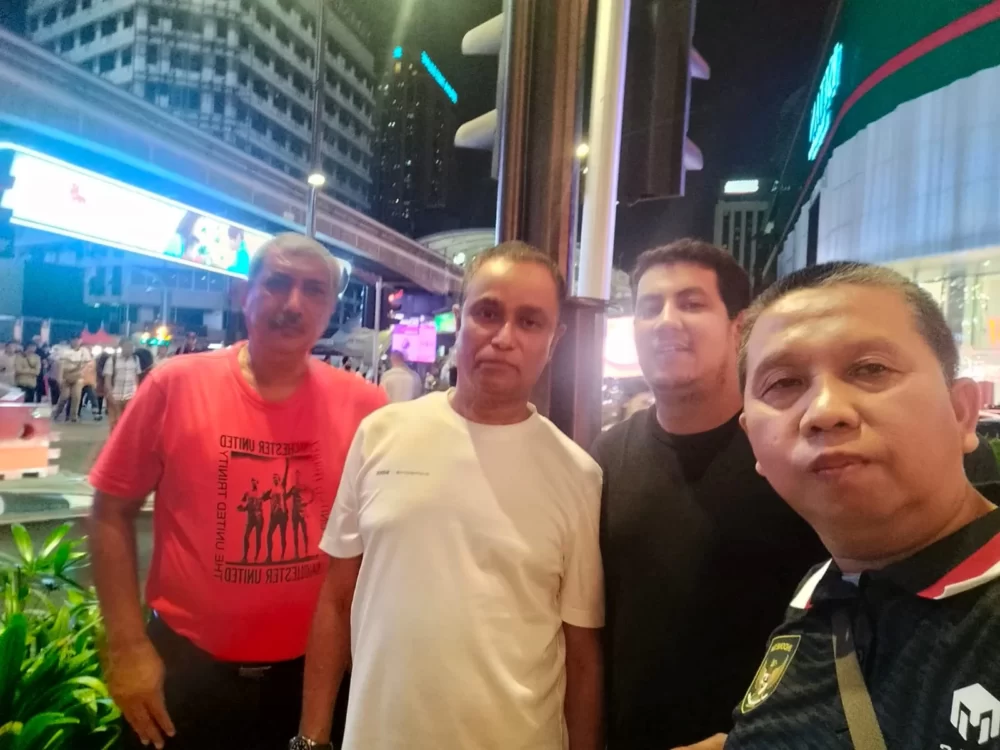 Jalan-jalan di Bukit Bintang Malaysia, Ada Pedagang Haram
