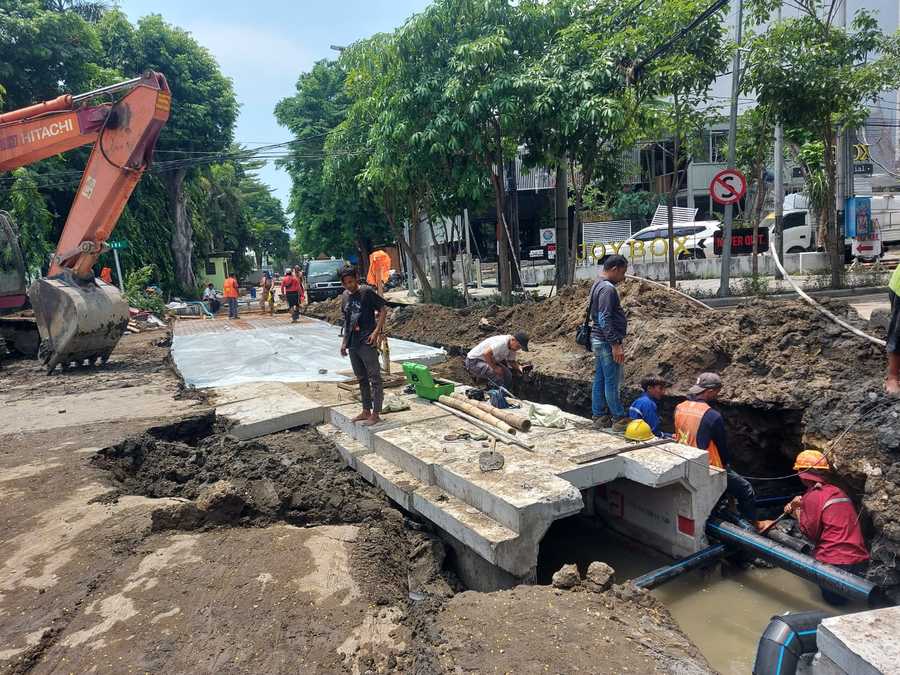 “Maaf, Lalu Lintas Macet”, Saluran Pangsud Harus Selesai 16 Oktober
