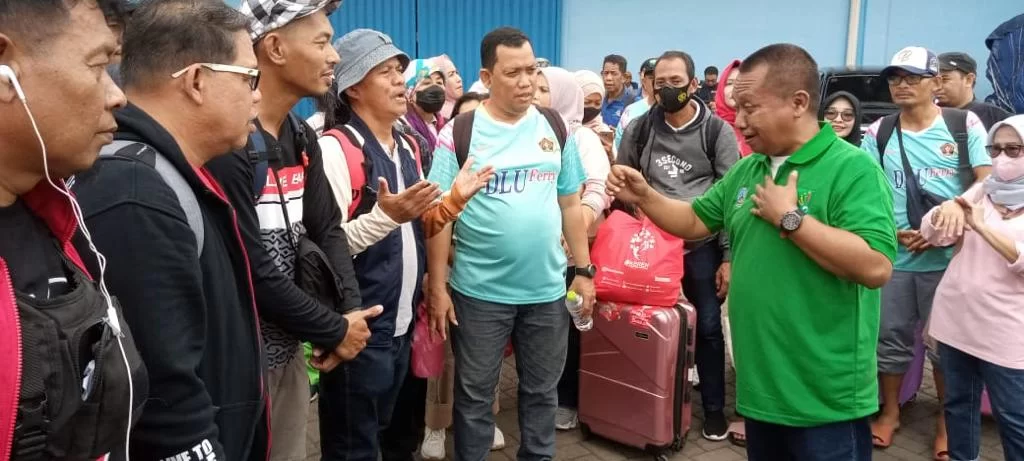 Ketua PWI Jatim Sambut Langsung Kontingen Porwanas dari Sulawesi