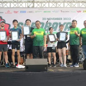 Wisatawan Mancanegara Meriahkan Pegadaian Run 10K Surabaya Wisatawan Mancanegara Meriahkan Pegadaian Run 10K Surabaya