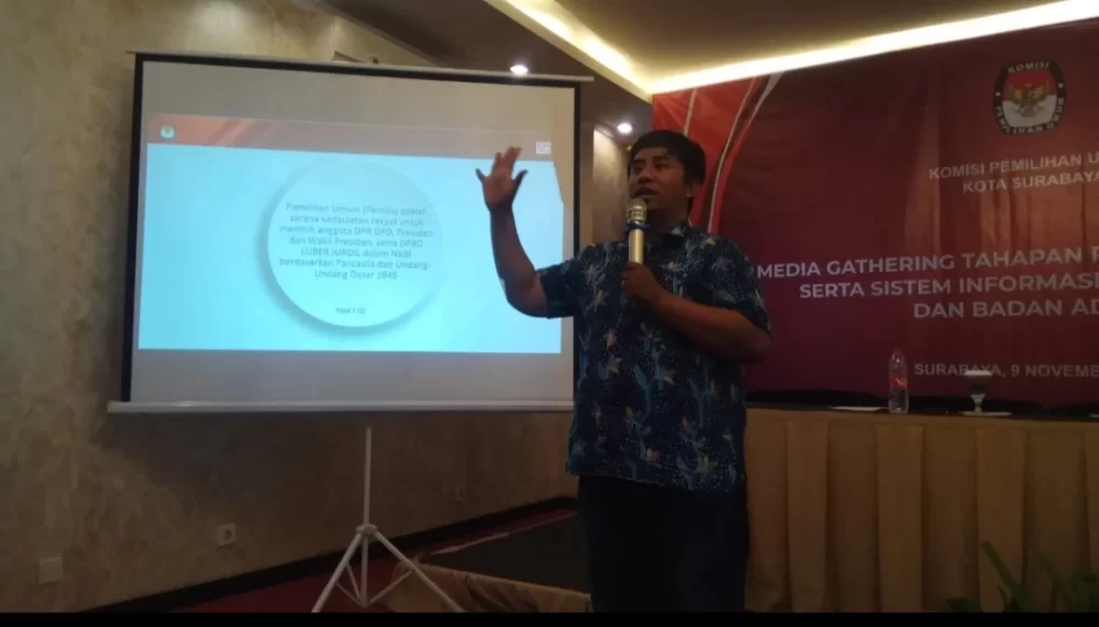 KPU Surabaya Menggunakan Sarana Teknologi Informasi Untuk Pembentukan Badan Ad Hoc