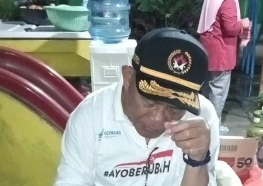 Pastikan Pengungsi Terlayani, Menko Muhadjir Blusukan di Tenda Pengusian