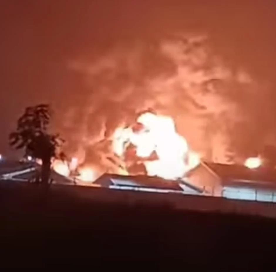 Pabrik Rokok Gudang Garam di Kediri Terbakar Berhasil Dipadamkan