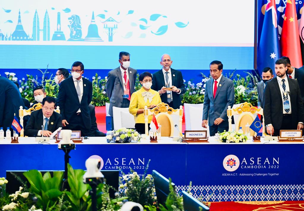 Presiden Jokowi: Negara Asia Timur Harus Perkokoh Fondasi Perdamaian di Indo-Pasifik