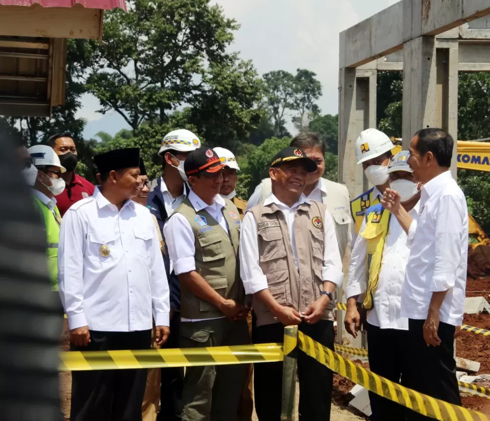 Ketiga Kalinya Jokowi Sambangi Bencana Cianjur, Muhadjir: Rehabilitasi dan Rekonstruksi dimulai