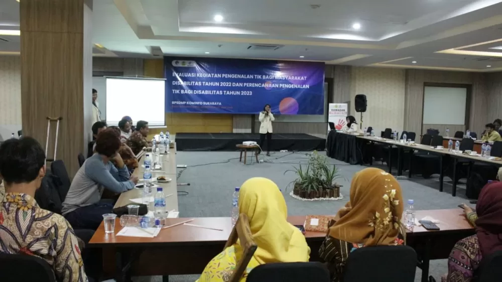 Pelatihan Copywriting Bagi Penyandang Disabilitas Melibatkan BEM Stikosa-AWS