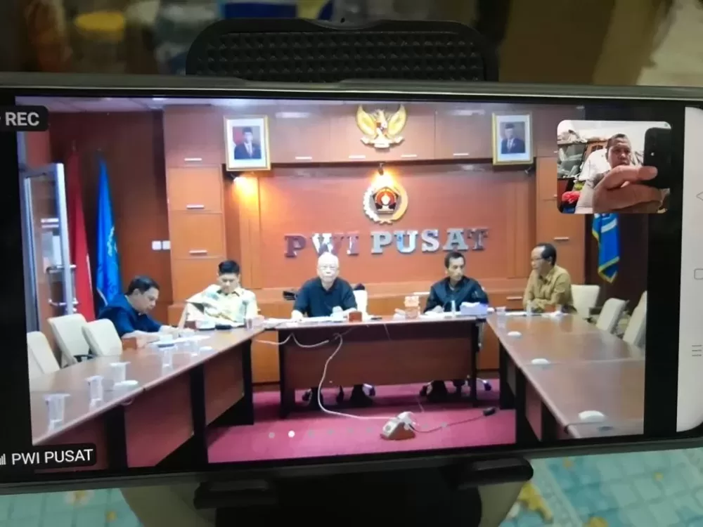 KHUP Ketinggalan Dua Abad, Mau Dekolonisasi Justru Rekolonisasi
