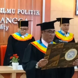 Sekjen JMSI Raih Gelar Doktor Sangat Memuaskan Sekjen JMSI Raih Gelar Doktor Sangat Memuaskan