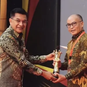 Kota Mojokerto Terima Penghargaan IGA 2022 Kota Terinovatif se-Indonesia Kota Mojokerto Terima Penghargaan IGA 2022 Kota Terinovatif se-Indonesia