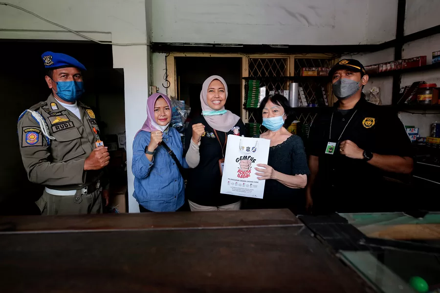 Operasi Gabungan Sasar Toko Kelontong Cegah Peredaran Cukai dan Rokok Ilegal