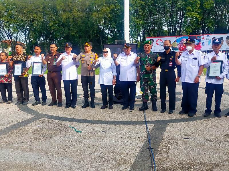 PMI Jatim Gelar Apel Peringatan Hari Relawan di Alun-Alun Bojonegoro