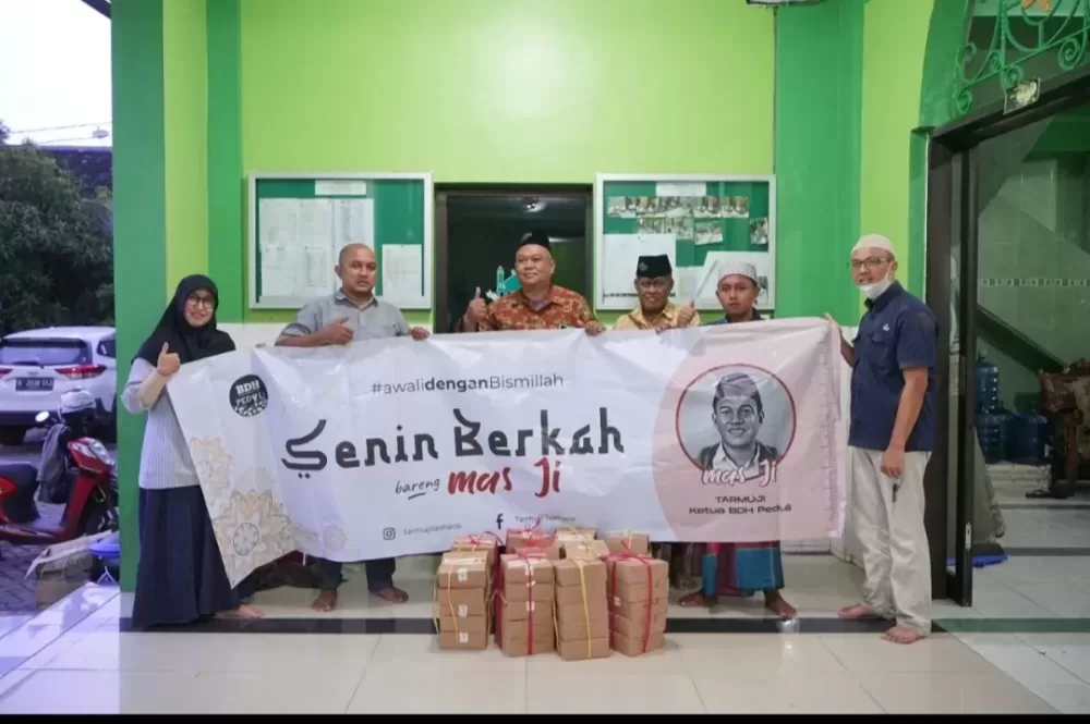 Senin Berkah Bersama BDH Peduli, Mas Ji Ajak Warga Awali Pekan dengan Berbagi