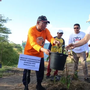 Menko Muhadjir: Sumbawa Bisa Jadi Destinasi Wisata Hijau Global Menko Muhadjir: Sumbawa Bisa Jadi Destinasi Wisata Hijau Global