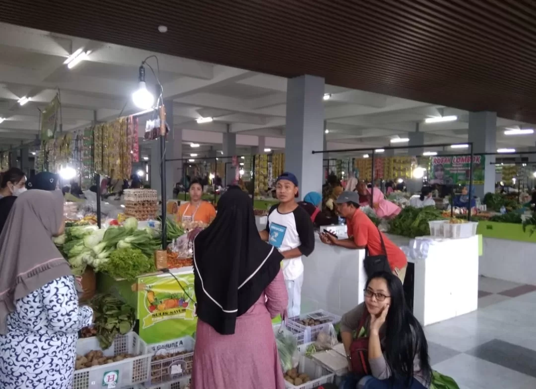 Selama 24 Jam, Denyut Nadi Pasar Wisata Bojonegoro Tak Pernah Henti