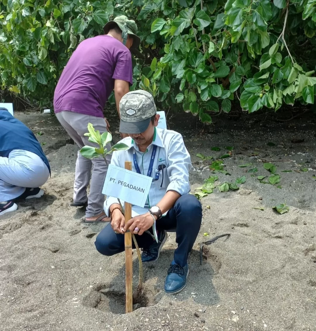 Pegadaian Peduli Pelestarian Lingkungan, Pendidikan dan Pengembangan UKM