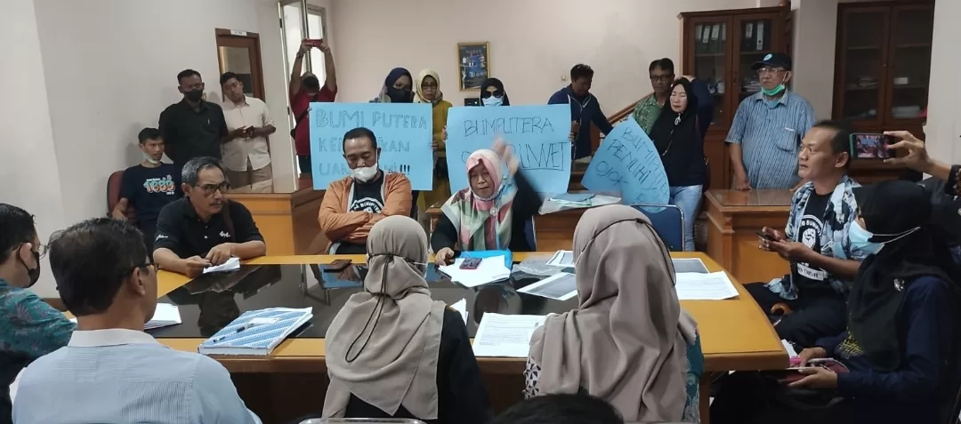 Tuntut Pencairan, Puluhan Pemegang Polis AJB Bumiputera 1912 Kediri Ancam Datangi Kantor Pusat