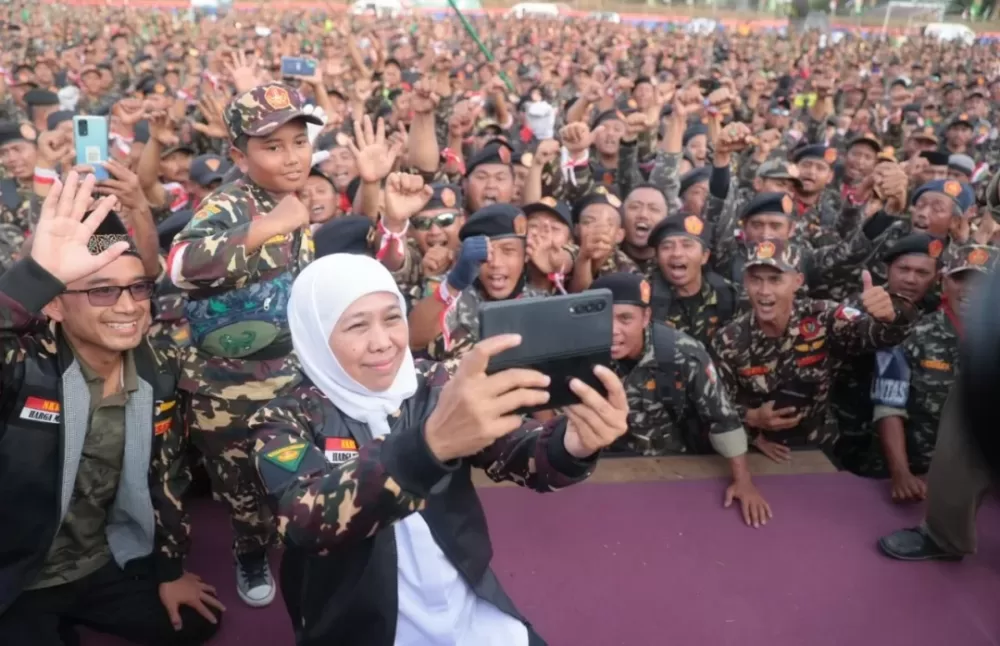Gubernur Hadiri Apel Merah Putih 10.000 Ansor dan Banser di Stadion Kahuripan Malang