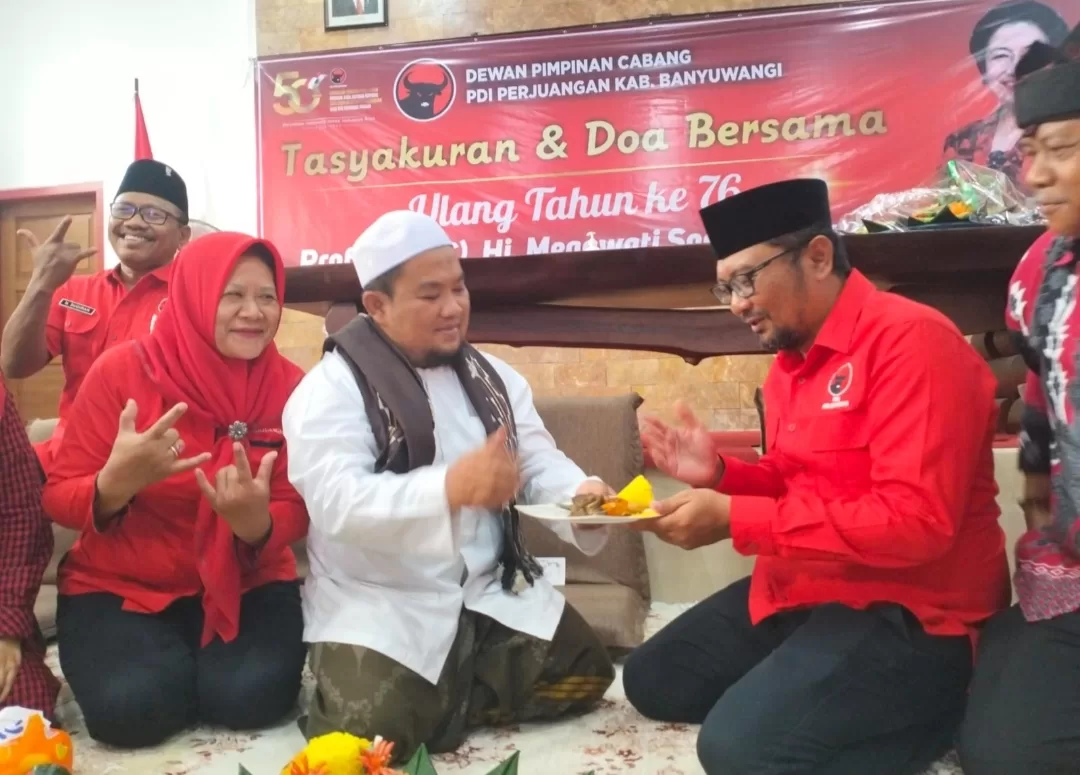 HUT ke 76 Megawati, DPC PDIP Banyuwangi Gelar Tasyakuran Dan Santunan Anak Yatim Piatu