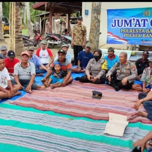 Polsek Kota Banyuwangi “Jumat Curhat” Segera Tindaklanjuti Keluhan Masyarakat Sobo
