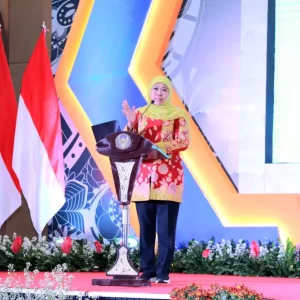 Hadirkan Narsum Nasional, Jatim Menuju World Class Bureaucracy Hadirkan Narsum Nasional, Jatim Menuju World Class Bureaucracy