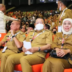 Gubernur Khofifah Siap Laksanakan Arahan Presiden Gubernur Khofifah Siap Laksanakan Arahan Presiden