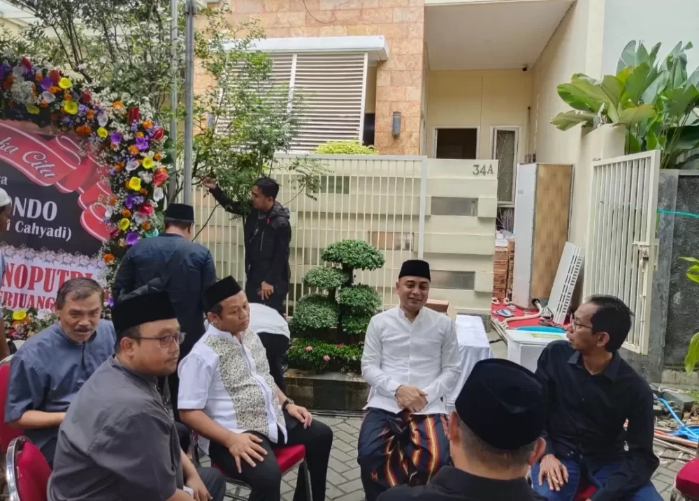 Ketua Golkar Jatim M Sarmuji Takziyah Ayahanda Walikota Eri Cahyadi
