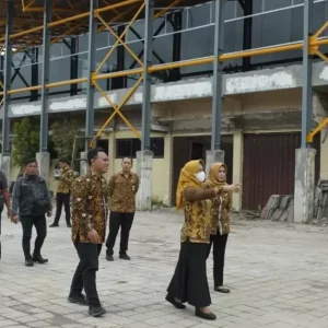 Hindari Pembangunan Fisik Molor, Ning Ita Minta Percepat Lelang Proyek Pemkot Mojokerto TA 2023 Hindari Pembangunan Fisik Molor, Ning Ita Minta Percepat Lelang Proyek Pemkot Mojokerto TA 2023