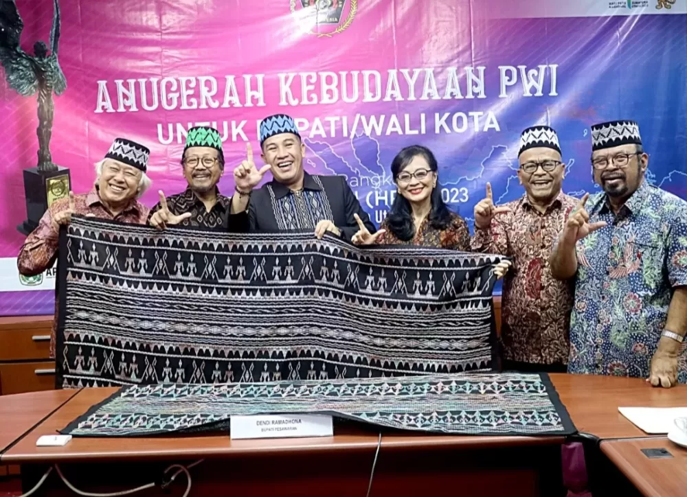 Bupati Pasewaran Bawa Sulam Jelujur Sampai Ke New York